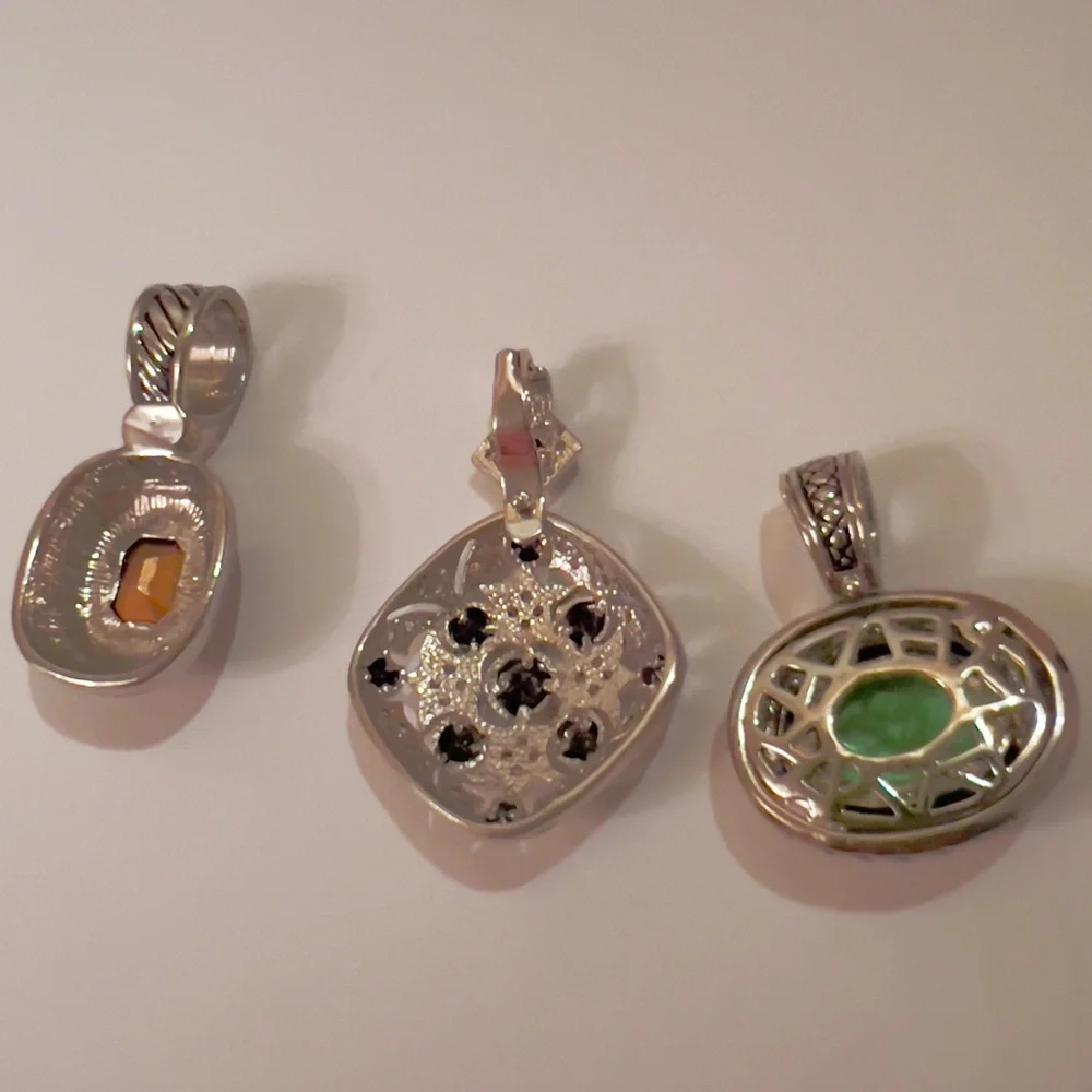Lovely Pendant Bundle 🌼 - Picture 4 of 6